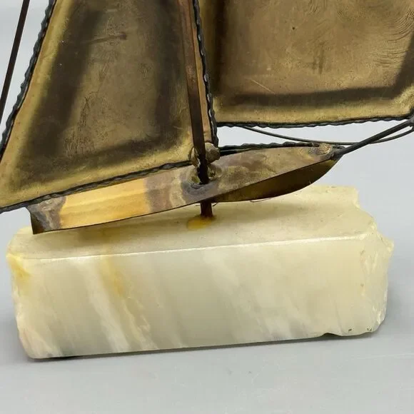 Vtg Brass DeMott Sailboat Maritime Nautical Regatta Sculpture Quartz Base 9.25